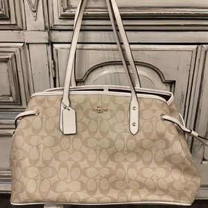 Authentic Coach purse white and cream